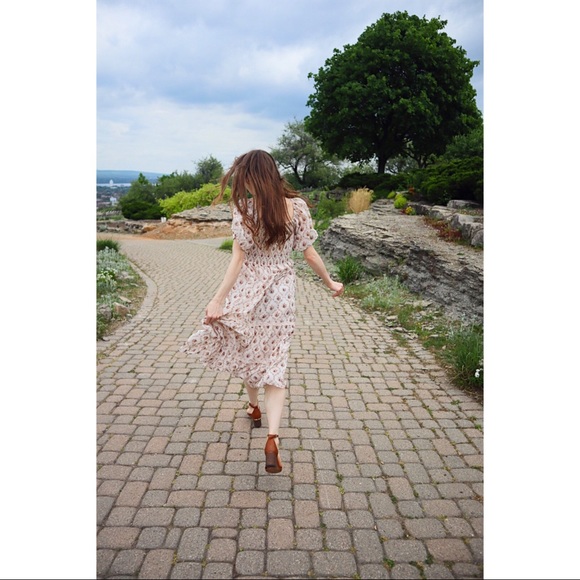 Tea Time Dress - Ivory - Picture 4 of 5